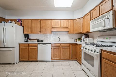 Tiny photo for 5000 Oakton Street E #505, Skokie, IL 60077 (MLS # 11950108)