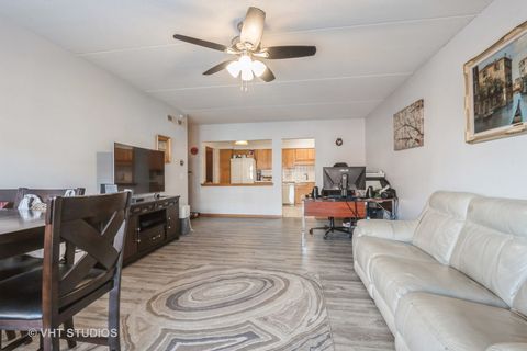 Tiny photo for 5000 Oakton Street E #505, Skokie, IL 60077 (MLS # 11950108)