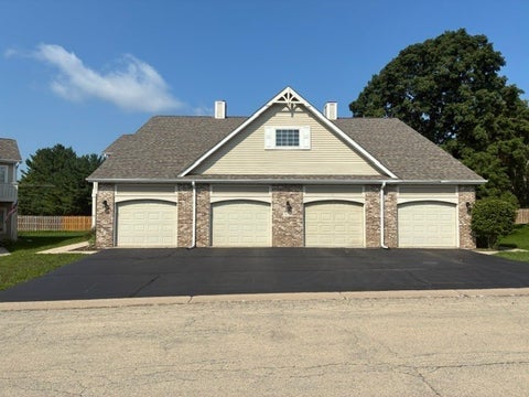 Tiny photo for 6514 Timberleaf Court #3, Loves Park, IL 61111 (MLS # 12743087)