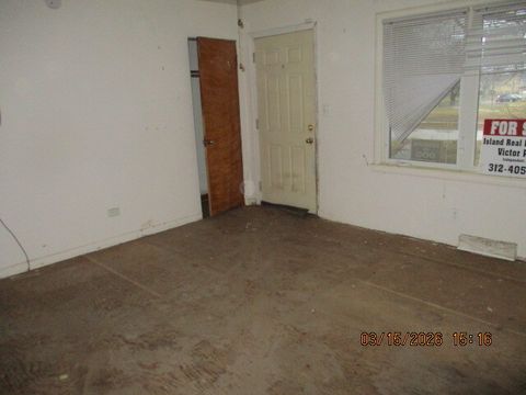 Tiny photo for 2716 Gideon Avenue, Zion, IL 60099 (MLS # 12592904)