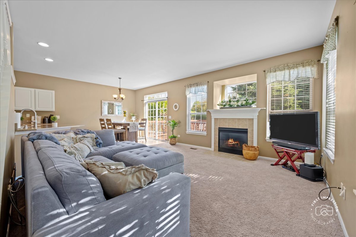 2582 Lorraine Circle 2582