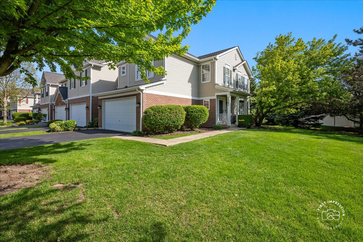 2582 Lorraine Circle 2582