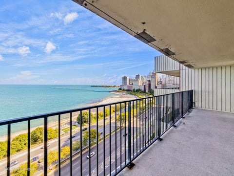 Tiny photo for 1212 N Lake Shore Drive #16CS, Chicago, IL 60610 (MLS # 12791878)