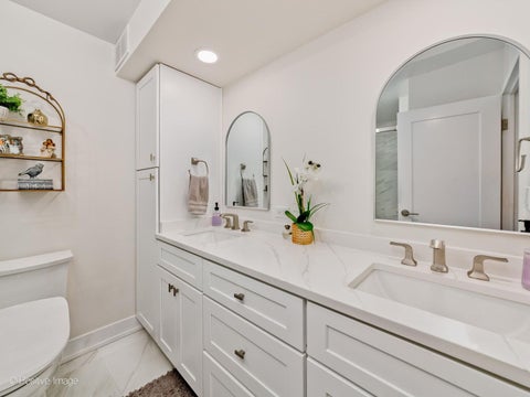 Tiny photo for 1212 N Lake Shore Drive #16CS, Chicago, IL 60610 (MLS # 12791878)