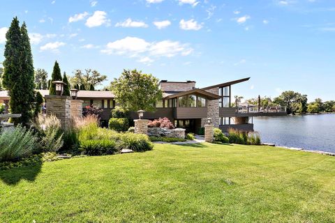 A home in Park Ridge