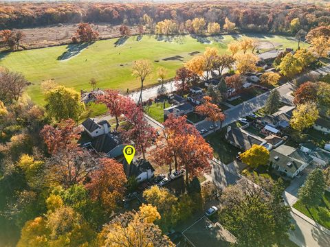 Tiny photo for 94 Wren Road, Carpentersville, IL 60110 (MLS # 12512565)