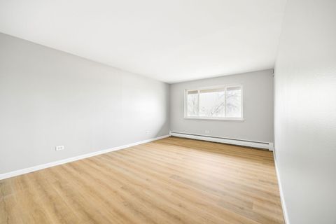 Tiny photo for 535 S CLEVELAND Avenue #406, Arlington Heights, IL 60005 (MLS # 12621790)