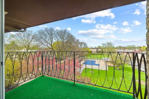 Tiny photo for 535 S CLEVELAND Avenue #406, Arlington Heights, IL 60005 (MLS # 12621790)