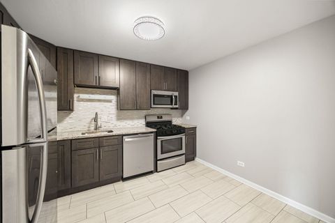 Tiny photo for 535 S CLEVELAND Avenue #406, Arlington Heights, IL 60005 (MLS # 12621790)