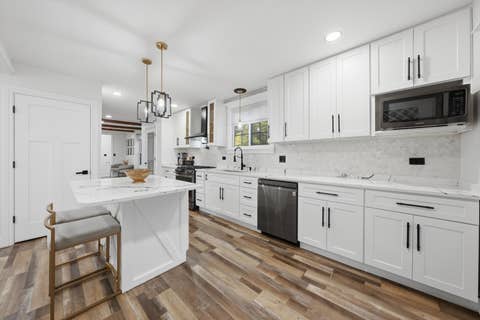 Tiny photo for 10801 Menard Avenue, Chicago Ridge, IL 60415 (MLS # 12724362)