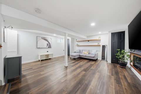 Tiny photo for 10801 Menard Avenue, Chicago Ridge, IL 60415 (MLS # 12724362)
