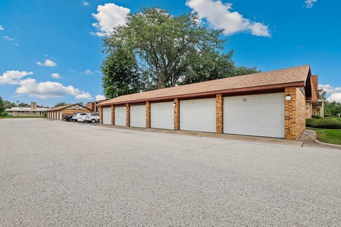 Tiny photo for 5709 Park Place #F2, Crestwood, IL 60418 (MLS # 12747489)