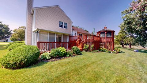 Tiny photo for 412 Chateau Drive, Buffalo Grove, IL 60089 (MLS # 12513449)