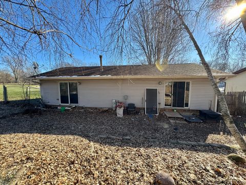 Tiny photo for 214 Orleans Street, Carpentersville, IL 60110 (MLS # 12536135)