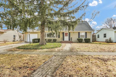 Photo of 2205 Southmoor Drive, Champaign, IL 61821 (MLS # 12581754)