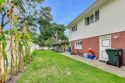 Tiny photo for 911 S Elmhurst Road, Mount Prospect, IL 60056 (MLS # 12765396)