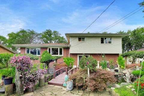 Tiny photo for 911 S Elmhurst Road, Mount Prospect, IL 60056 (MLS # 12765396)