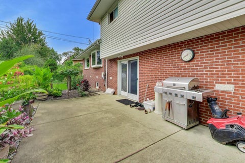 Tiny photo for 911 S Elmhurst Road, Mount Prospect, IL 60056 (MLS # 12765396)