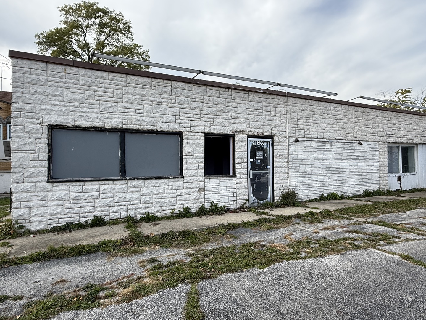 21920 E Lincoln Highway