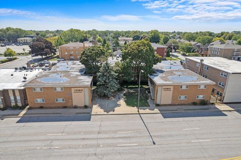 Tiny photo for 4211 W 95th Street #2D, Oak Lawn, IL 60453 (MLS # 12604277)