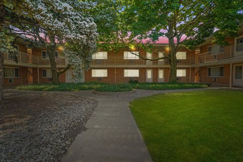 Tiny photo for 4211 W 95th Street #2D, Oak Lawn, IL 60453 (MLS # 12604277)