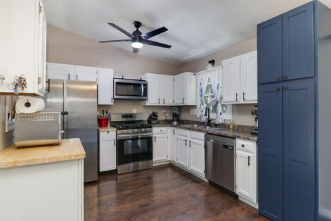 Tiny photo for 702 Arrowhead Lane, Heyworth, IL 61745 (MLS # 12475838)