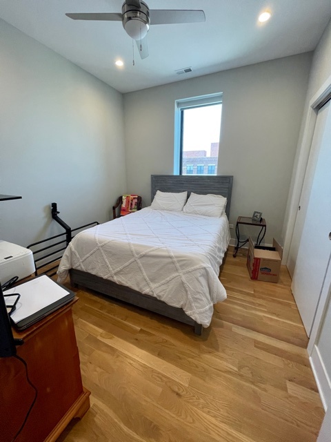 4555 N Ravenswood Avenue 403