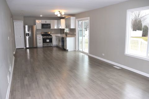 Tiny photo for 27 Frederick Court, South Elgin, IL 60177 (MLS # 12538287)