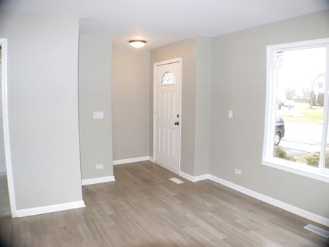 Tiny photo for 27 Frederick Court, South Elgin, IL 60177 (MLS # 12538287)