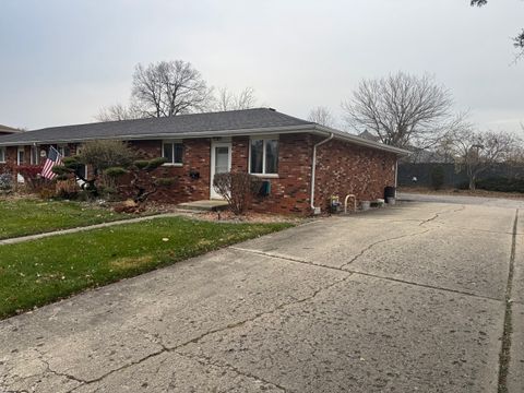 Tiny photo for 113 Town Crest Drive #D, New Lenox, IL 60451 (MLS # 12521623)