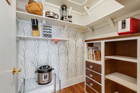 Tiny photo for 2525 Park Ridge Court #2525, Crest Hill, IL 60403 (MLS # 12516822)