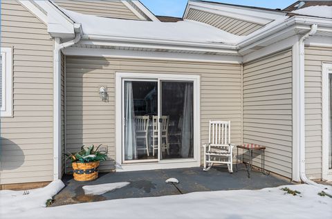 Tiny photo for 2525 Park Ridge Court #2525, Crest Hill, IL 60403 (MLS # 12516822)