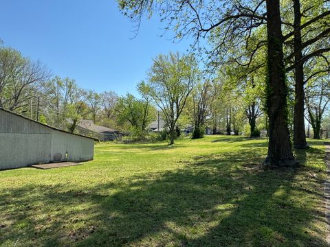 Tiny photo for 504 S Sunny Slope Street, West Frankfort, IL 62896 (MLS # 12615134)