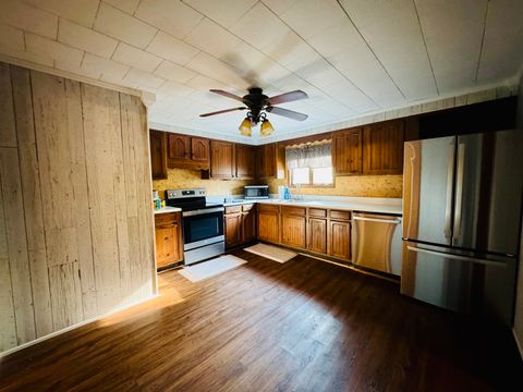Tiny photo for 504 S Sunny Slope Street, West Frankfort, IL 62896 (MLS # 12615134)