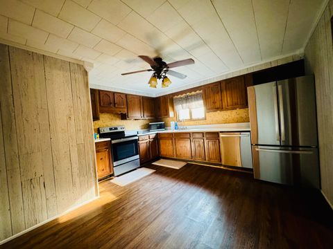 Tiny photo for 504 S Sunny Slope Street, West Frankfort, IL 62896 (MLS # 12615134)