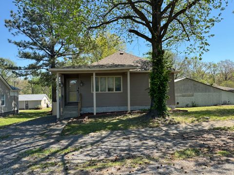 Photo of 504 S Sunny Slope Street, West Frankfort, IL 62896 (MLS # 12615134)