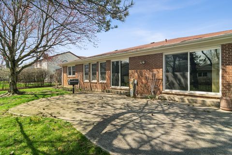 Tiny photo for 1067 S Whippoorwill Lane, Palatine, IL 60067 (MLS # 12605053)