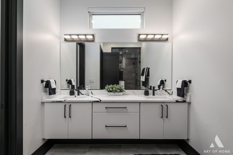 Tiny photo for 309 Leeward Way, Ottawa, IL 61350 (MLS # 12496939)