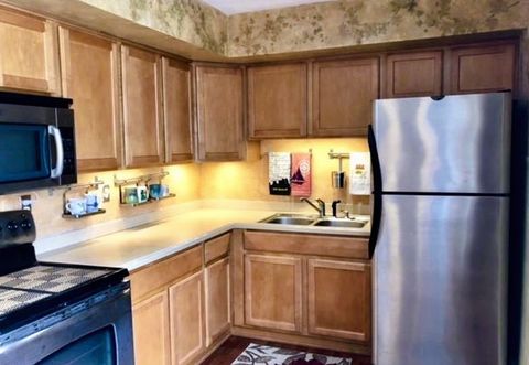 Tiny photo for 1430 E Grand Avenue, Carbondale, IL 62902 (MLS # 12579926)