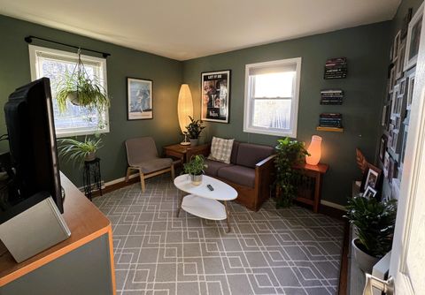 Tiny photo for 1430 E Grand Avenue, Carbondale, IL 62902 (MLS # 12579926)