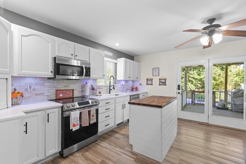 Tiny photo for 769 Cynthia Drive, Lake Holiday, IL 60548 (MLS # 12776602)