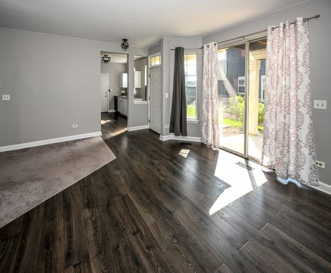 Tiny photo for 150 E Lake Ridge Drive, Glendale Heights, IL 60139 (MLS # 12623636)