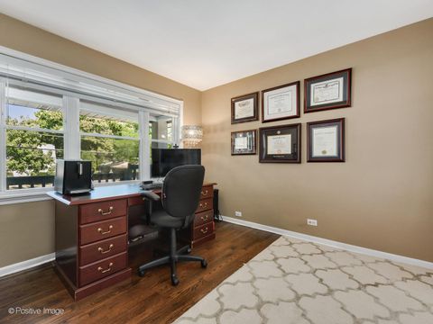 Tiny photo for 789 Hill Avenue, Glen Ellyn, IL 60137 (MLS # 12487211)