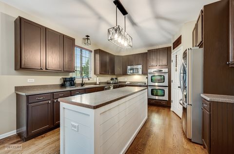 Tiny photo for 403 Wilton Court, Oswego, IL 60543 (MLS # 12487259)