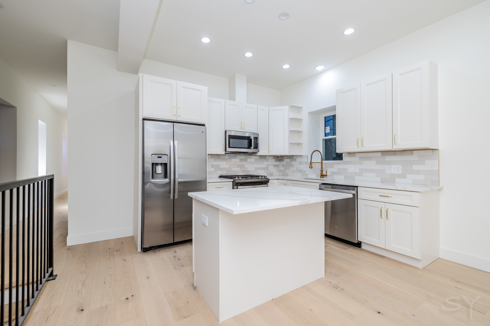 1830 S Peoria Street 1