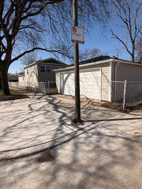 Tiny photo for 11657 S Racine Avenue, Chicago, IL 60643 (MLS # 12591499)