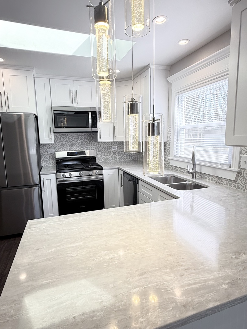 11657 S Racine Avenue