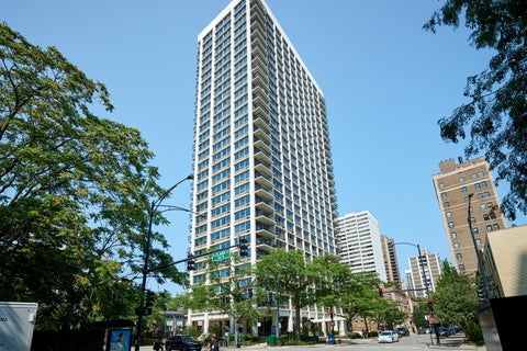 Photo of 88 W Schiller Street #3007, Chicago, IL 60610 (MLS # 12726082)