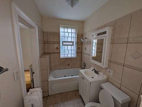 Tiny photo for 644 E 51st Street #2W, Chicago, IL 60615 (MLS # 12797864)
