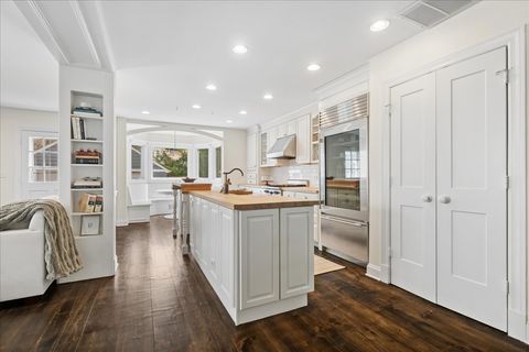 Tiny photo for 1831 Beverly Place, Highland Park, IL 60035 (MLS # 12617805)